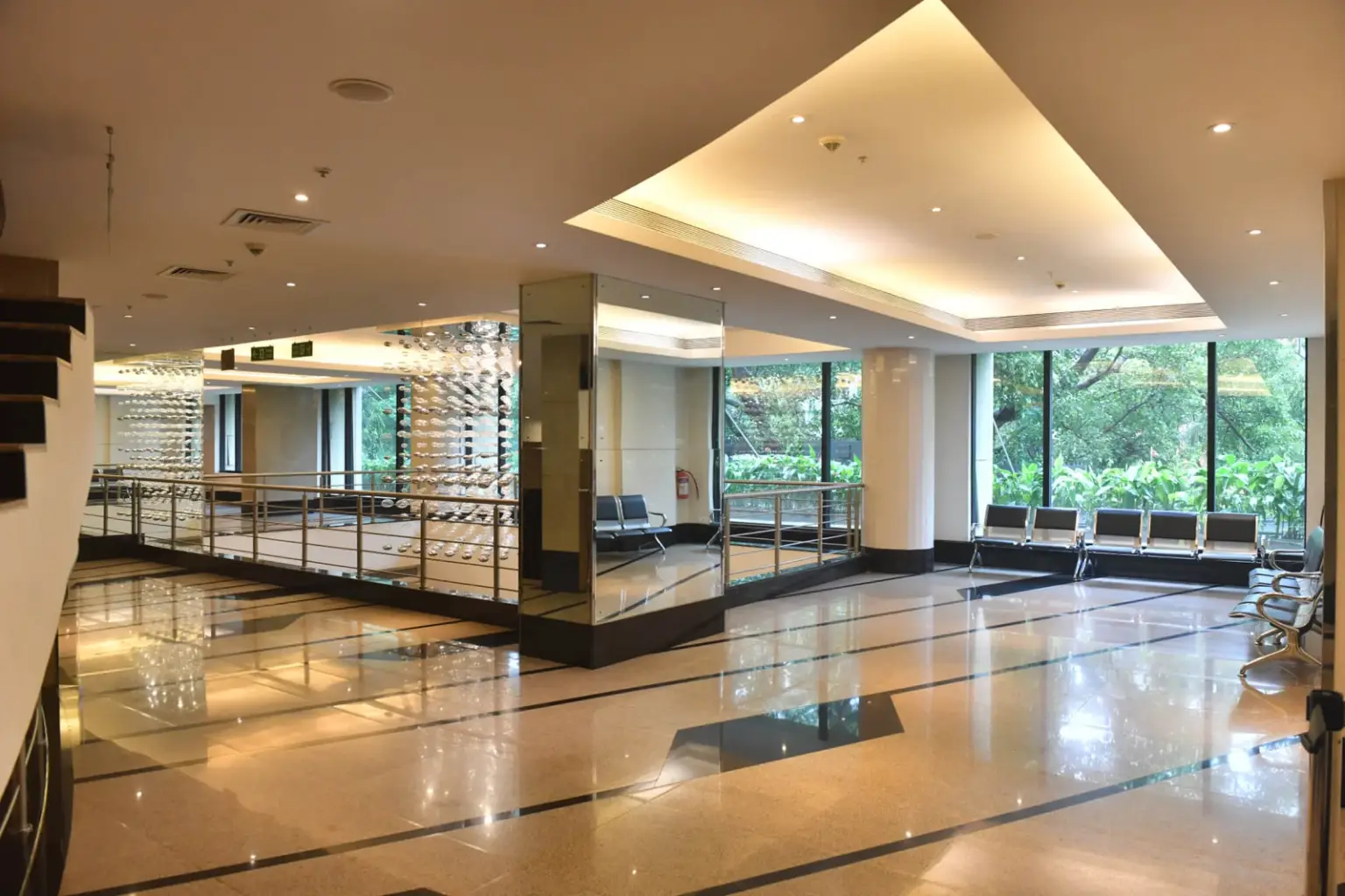 FIRST FLOOR LOBBY 1