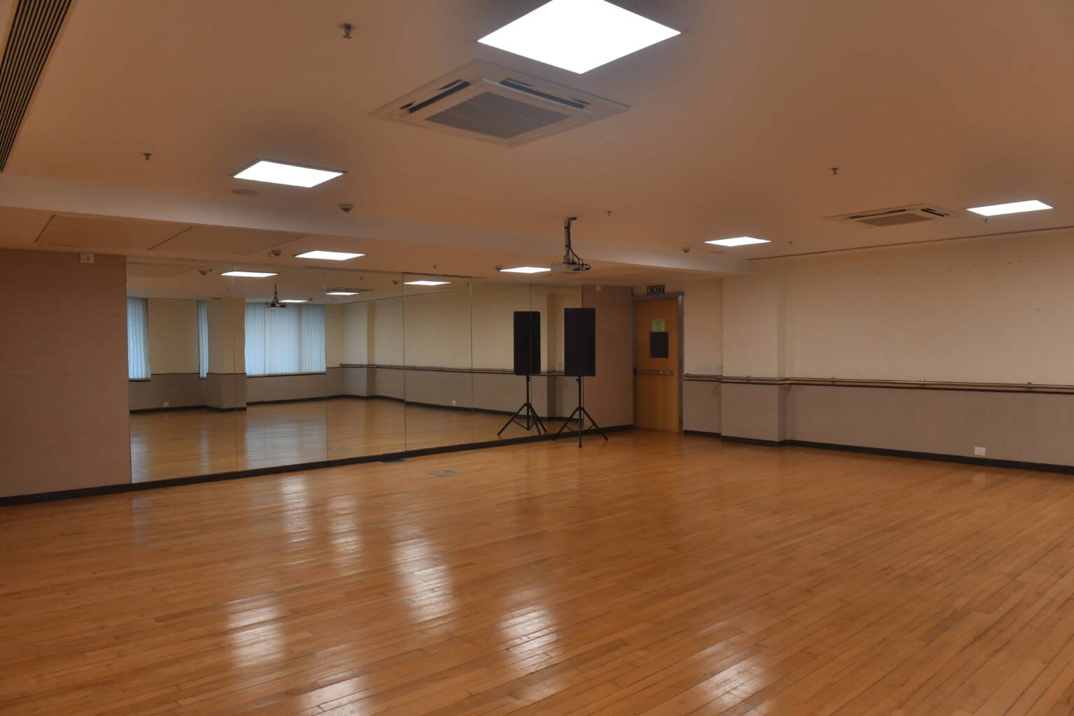 Join Art, Music & Dance Training at Balgandharva Rangmandir